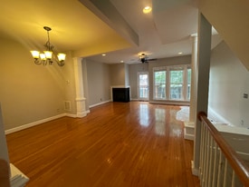 2203 Greywing St in Woodbridge, VA - Building Photo