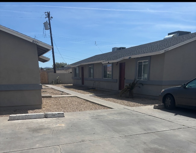 property at 4023 W Hadley St