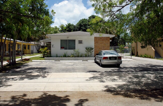 2933-2939 SW 1st Ave in Miami, FL - Building Photo - Building Photo