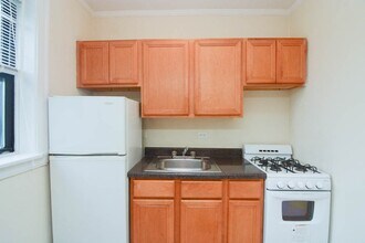 4349 N Damen Ave, Unit 304 in Chicago, IL - Foto de edificio - Building Photo