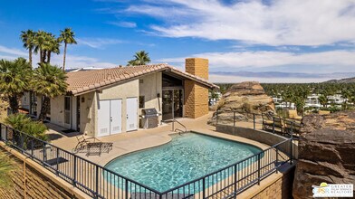 3000 Cahuilla Hills Dr in Palm Springs, CA - Building Photo - Building Photo