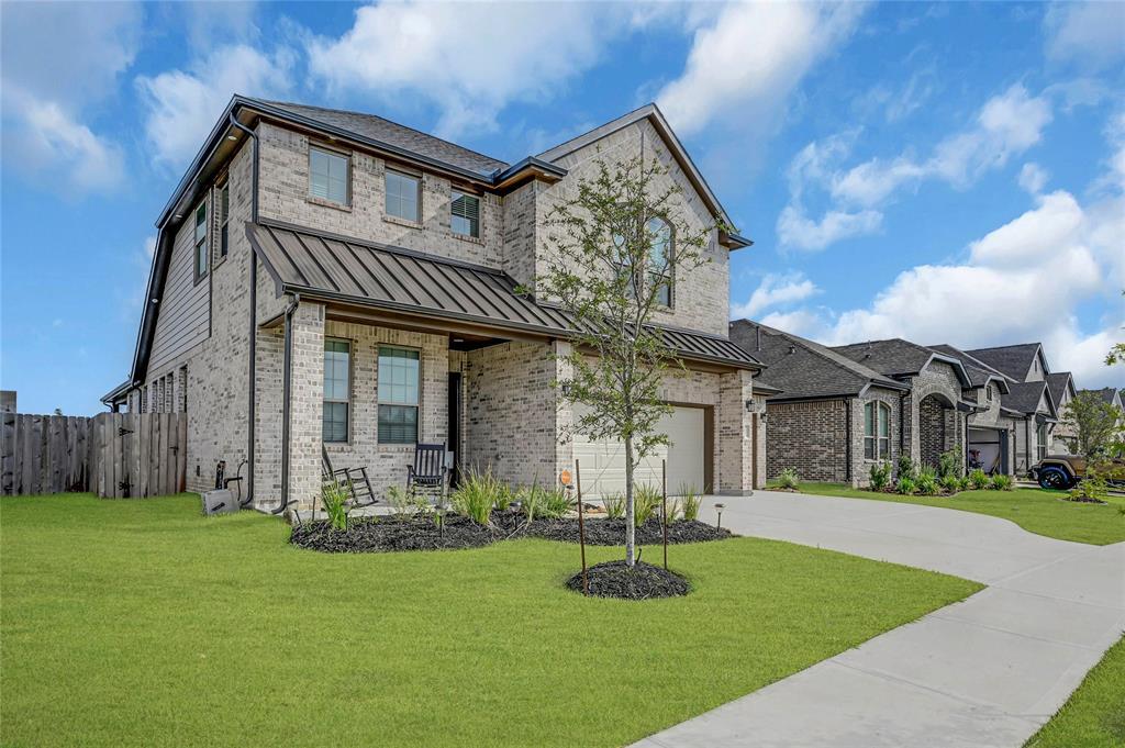 8411 Hunterwyck Ln in Baytown, TX - Building Photo