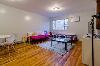 1111 Greene Ave in Brooklyn, NY - Building Photo - Interior Photo