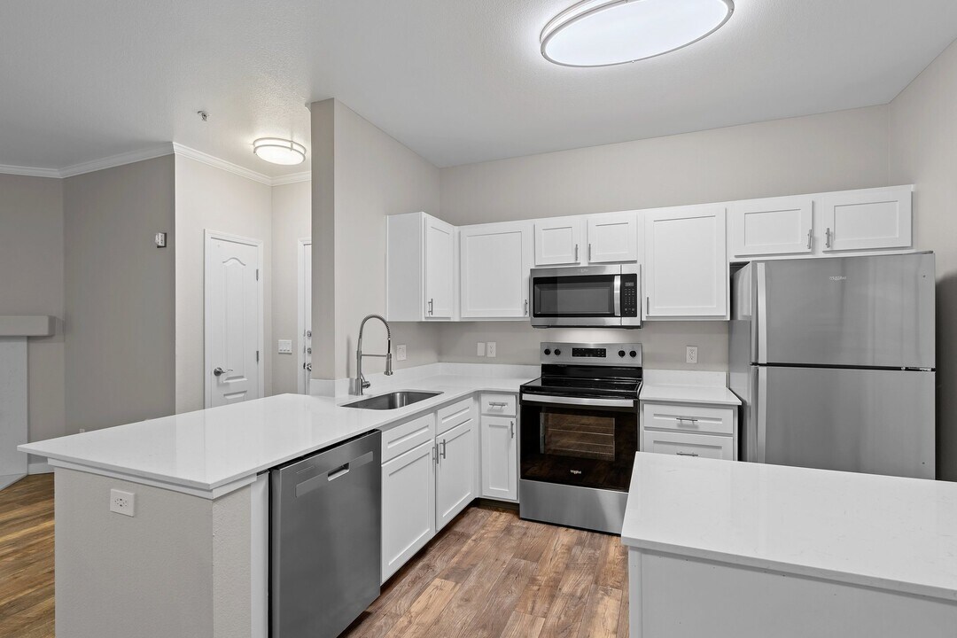 Cortland Village Apartment Homes in Hillsboro, OR - Foto de edificio
