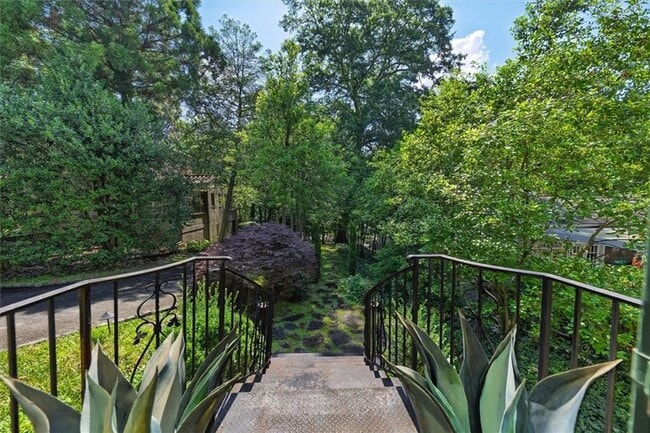 2538 Parkside Dr NE in Atlanta, GA - Building Photo - Building Photo