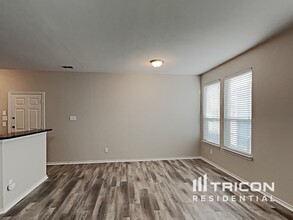 10912 Dillon St in Fort Worth, TX - Building Photo - Building Photo