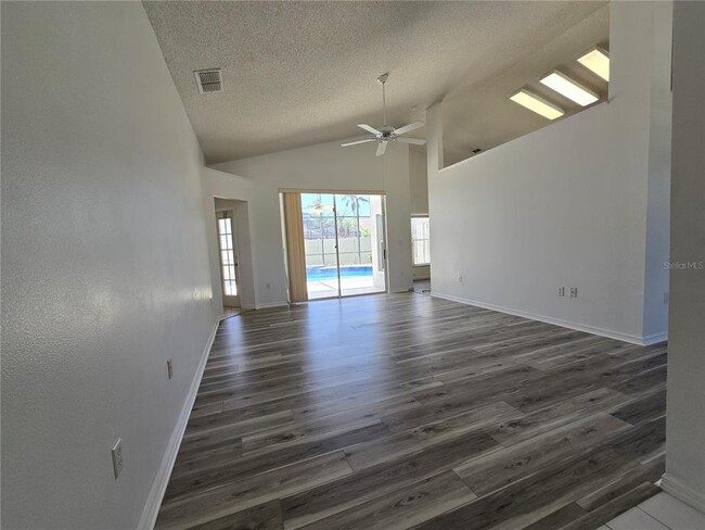 223 Old Mill Cir in Kissimmee, FL - Building Photo - Building Photo