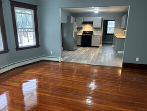 40 Stone St, Unit 40 in Manchester, CT - Building Photo - Building Photo