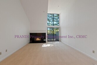 130 Oriole Cir in Novato, CA - Building Photo - Building Photo