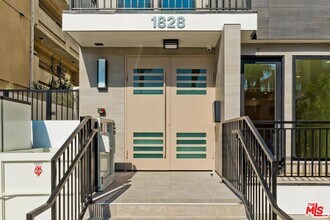 1828 Butler Ave in Los Angeles, CA - Foto de edificio - Building Photo