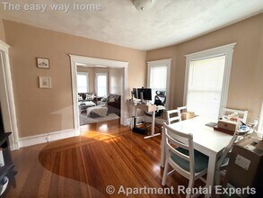 42 Gibbens St in Somerville, MA - Building Photo - Building Photo