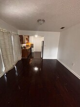 117 S 5th St in Warner Robins, GA - Foto de edificio - Building Photo