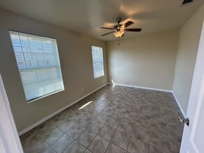 3301 Pecan Dr in Chalmette, LA - Building Photo - Building Photo