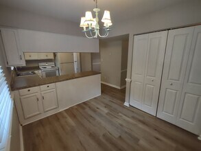 11523 5 Cedars Rd in Charlotte, NC - Building Photo - Building Photo