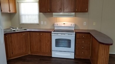 6100 Briarwood Dr in Raleigh, NC - Building Photo - Building Photo