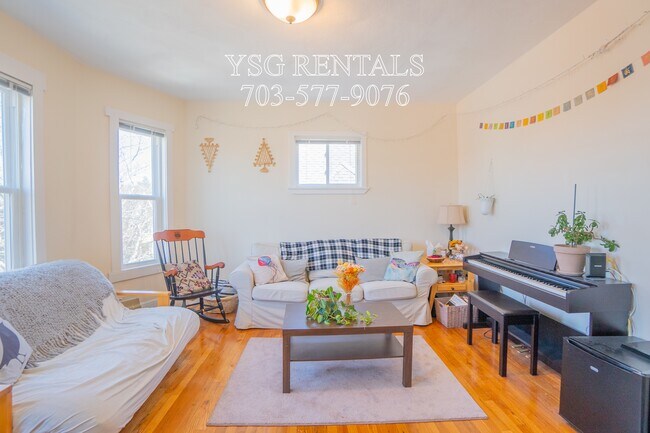 364 Highland Ave, Unit #1