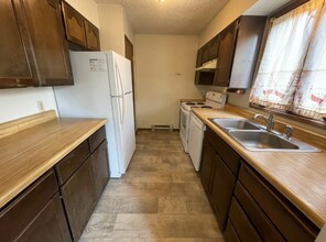 313 Nevada Ave in Libby, MT - Foto de edificio - Building Photo