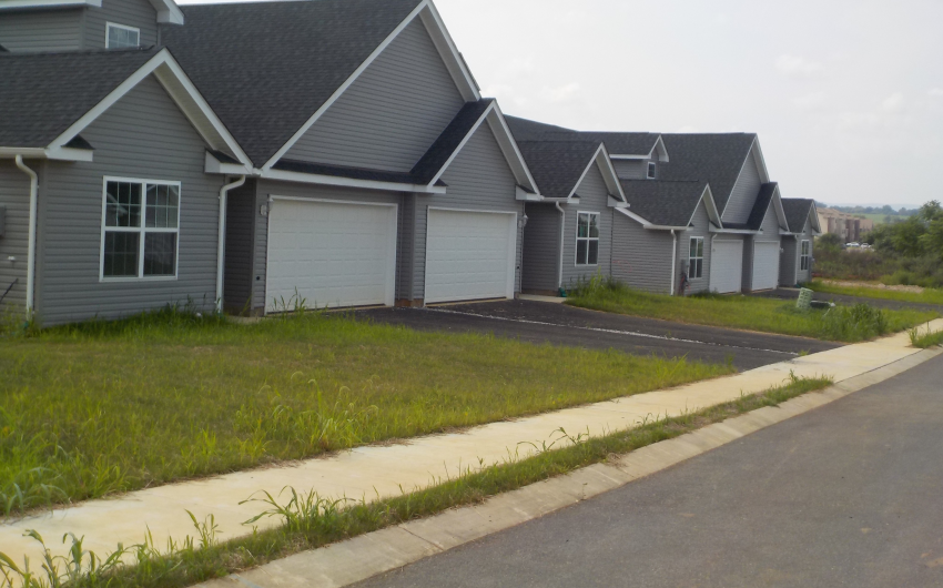 Cheree Duplexes in Chambersburg, PA - Building Photo