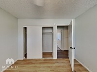 221 Elm St in Henderson, NV - Building Photo - Building Photo