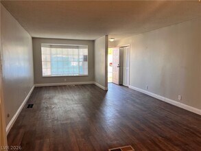 5901 Idle Ave in Las Vegas, NV - Building Photo - Building Photo