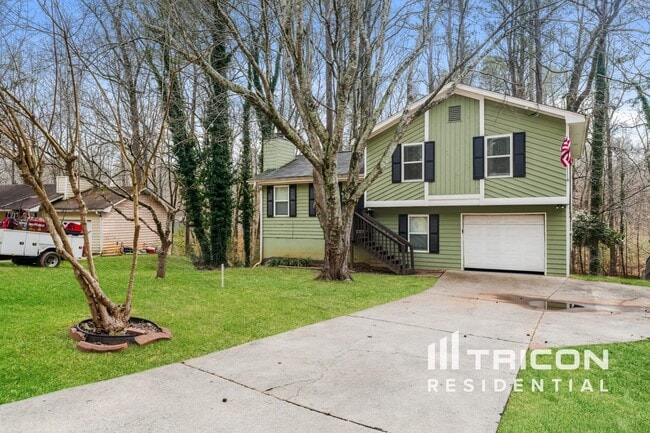 property at 5290 Arrowind Rd NW