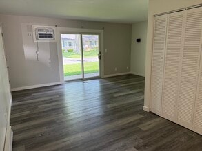 108 S 3rd Ave in Mendota, IL - Building Photo - Building Photo