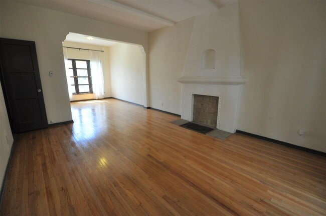 1417 S Crescent Heights Blvd in Los Angeles, CA - Building Photo - Building Photo