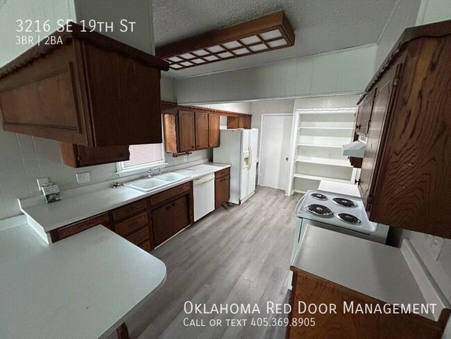 3216 SE 19th St in Del City, OK - Building Photo - Building Photo