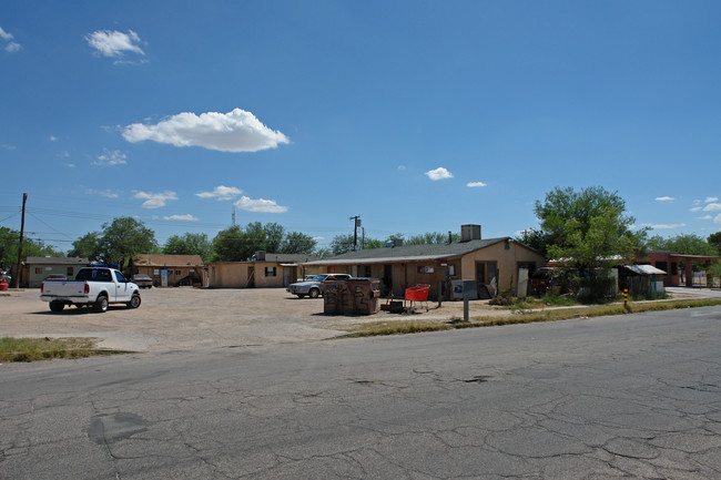 143 W Michigan Dr in Tucson, AZ - Building Photo - Building Photo