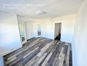 727 Kenmore Rd in Philadelphia, PA - Building Photo - Building Photo