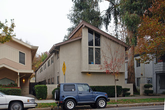 1621 Q St in Sacramento, CA - Building Photo - Building Photo