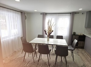 183 Milltown Rd in Bridgewater, NJ - Foto de edificio - Building Photo