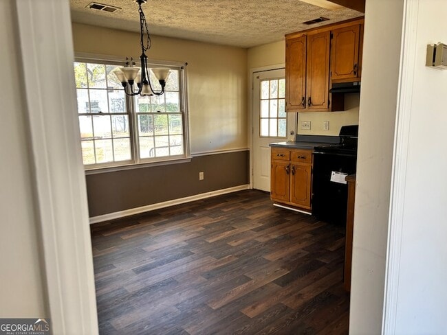 223 Griffin Park Rd, Unit 5 in Griffin, GA - Foto de edificio - Building Photo