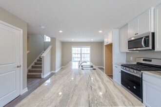 3095 125th Ln NE in Minneapolis, MN - Building Photo - Building Photo