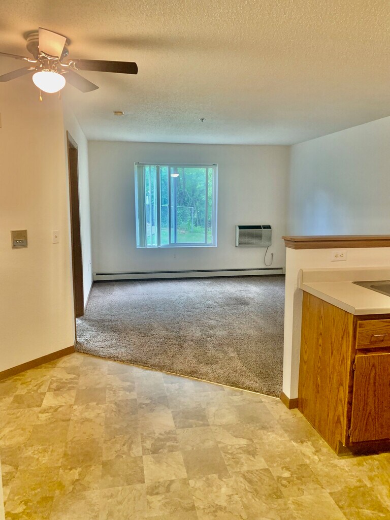 Mill Pond Senior Apartments 55+ Menomonee Falls, WI Apartments