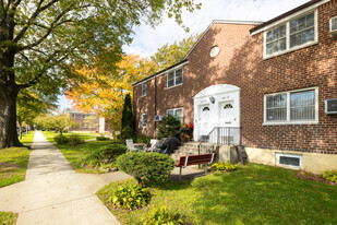 Deepdale Gardens Apartments