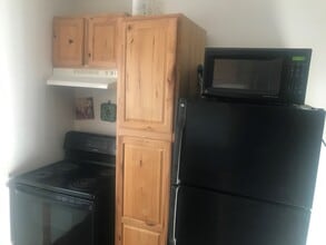 625 14th Ave, Unit A in Brookings, SD - Foto de edificio - Building Photo