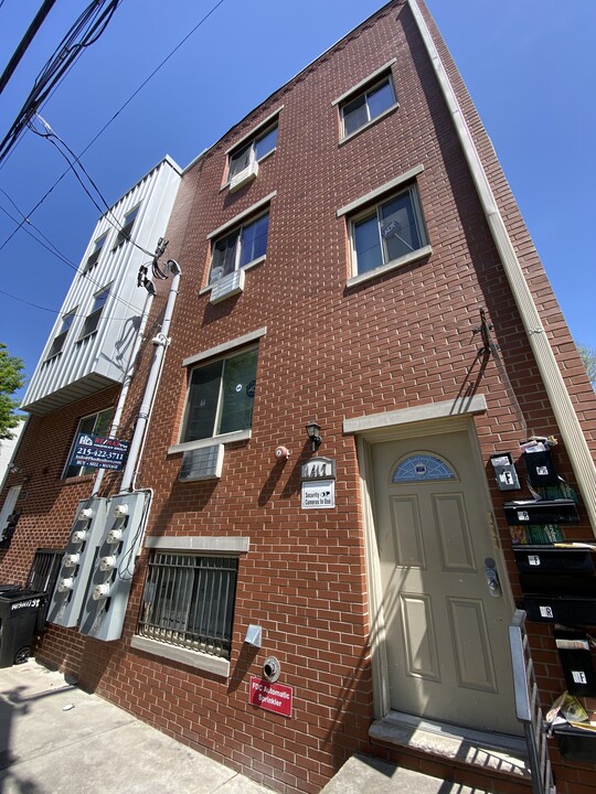 1417 N 17th St, Unit 2F in Philadelphia, PA - Building Photo