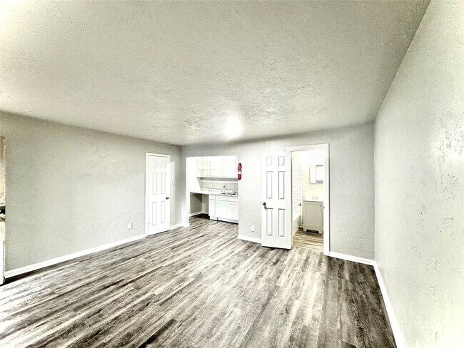 1756 W Main St in Houston, TX - Building Photo - Building Photo