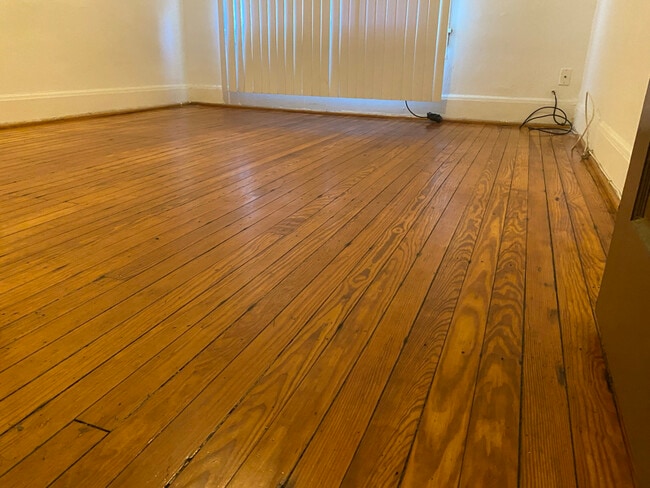 property at 3121 Windsor Ave