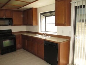 36 S Dearborn St in Redlands, CA - Building Photo - Building Photo