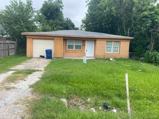 property at 206 Hemphill St