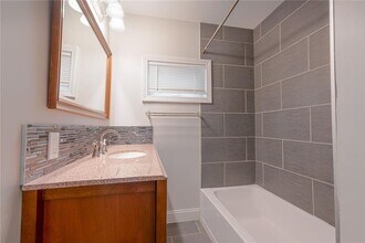 89 Rochambeau Ave-Unit -1 in Providence, RI - Building Photo - Building Photo