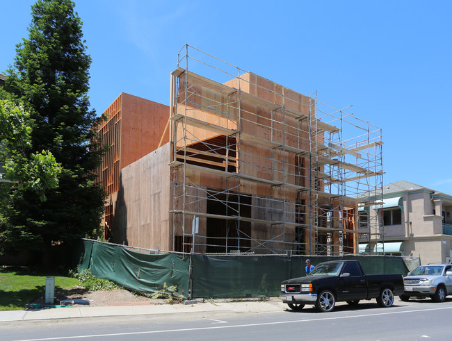 San Ramon Valley BVD Apartments in San Ramon, CA - Building Photo - Building Photo