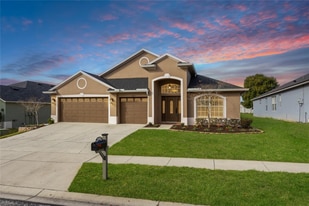 13413 Mandalay Pl in Spring Hill, FL - Building Photo