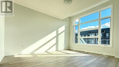 51 Harold Wilson Ln in Richmond Hill, ON - Building Photo - Building Photo