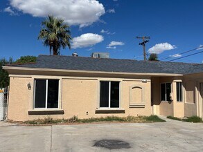 3816 San Joaquin Ave in Las Vegas, NV - Building Photo - Building Photo