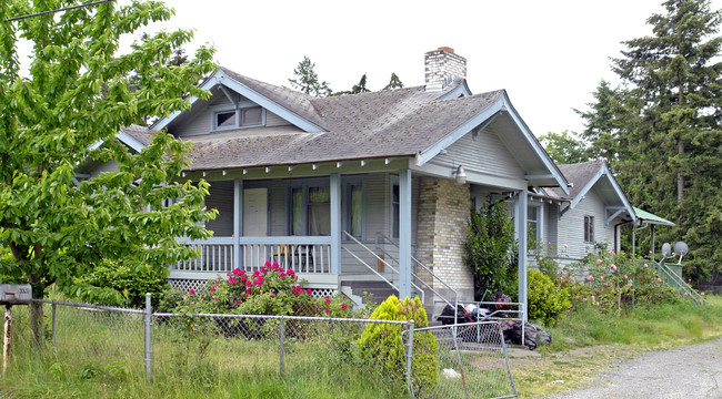 3320 90th St S in Tacoma, WA - Foto de edificio - Building Photo