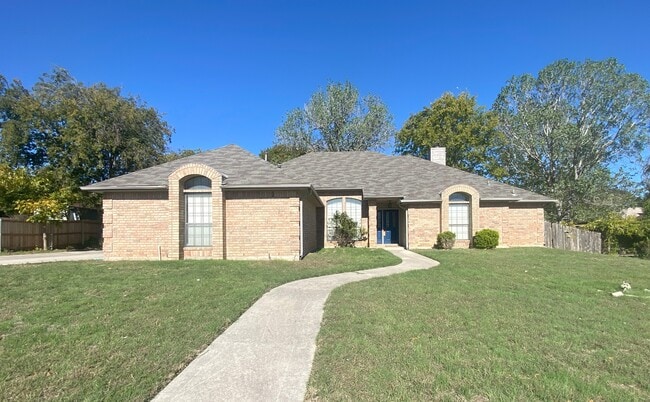 property at 1303 Falcon Trl