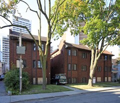 31 Helendale Ave in Toronto, ON - Building Photo